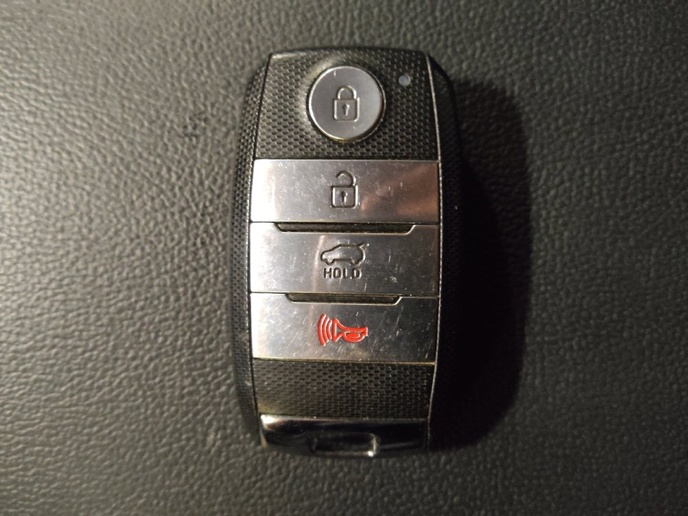 Used 2020 Kia Sorento S image 32