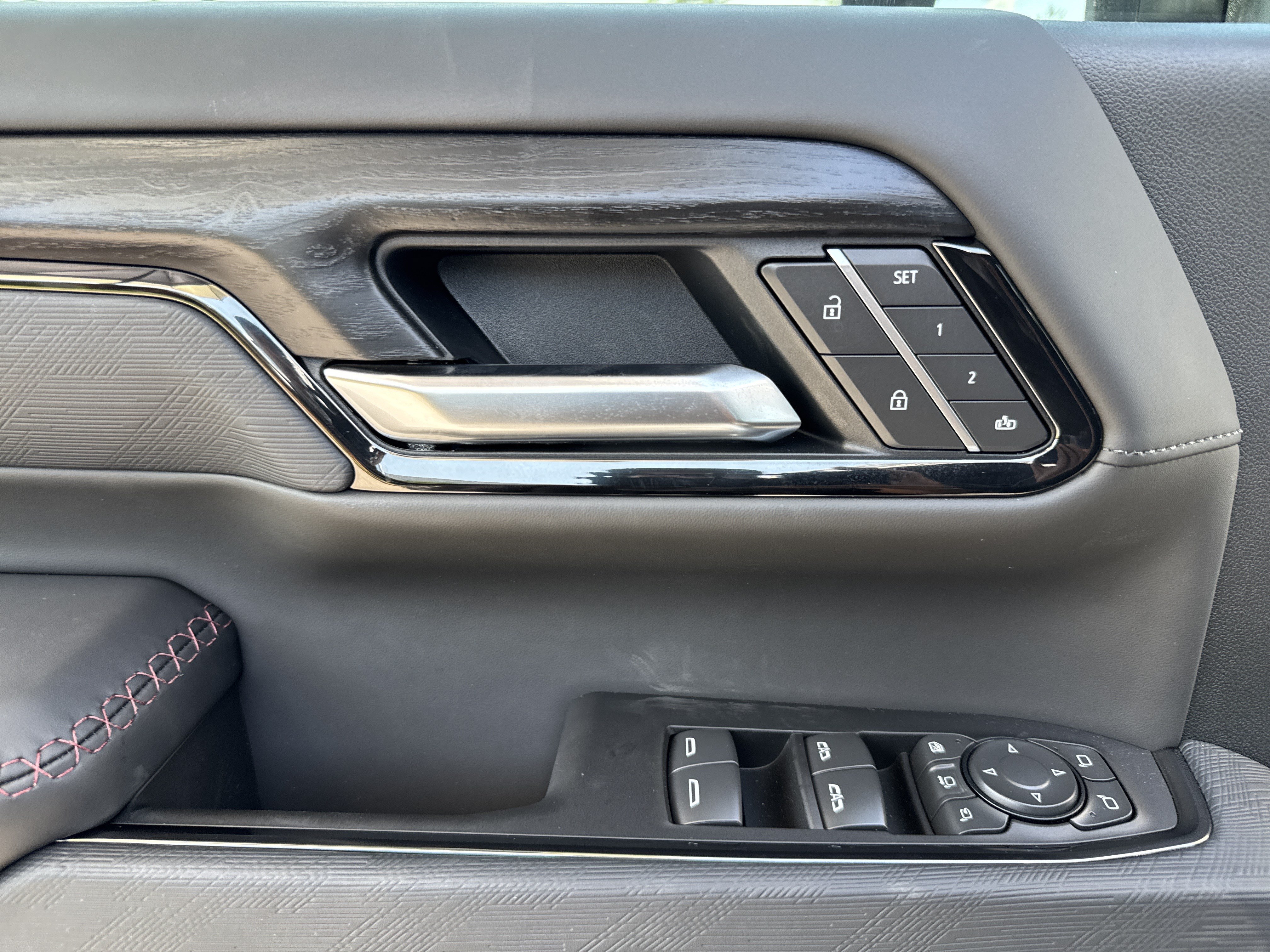 New 2026 GMC Sierra 2500 AT4X AWD/4WD image 13