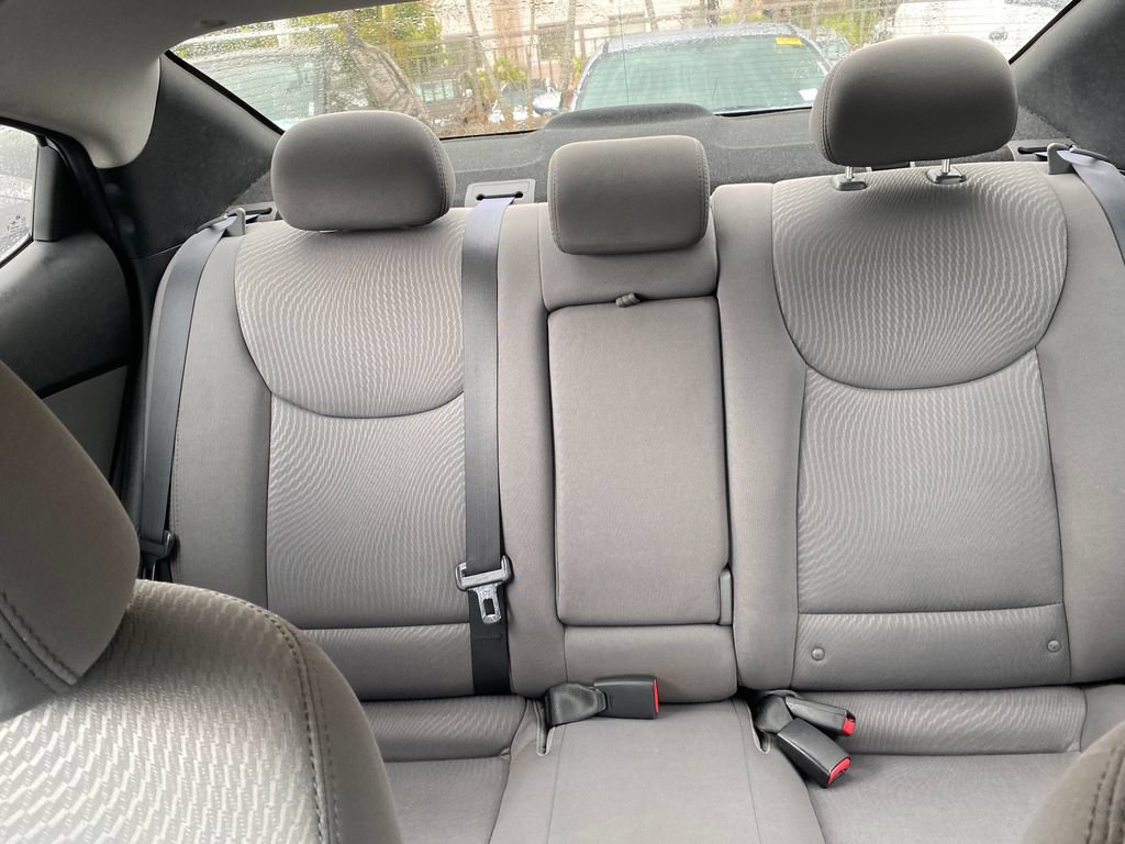 Used 2016 Hyundai Elantra SE FWD image 18