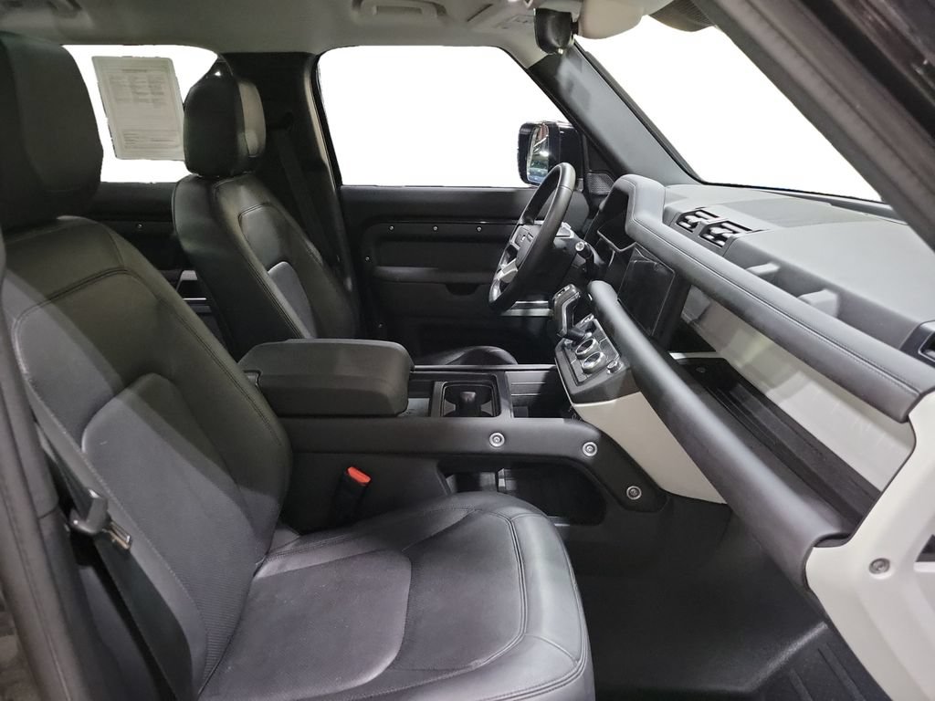 Used 2024 Land Rover Defender 110 S AWD/4WD image 28