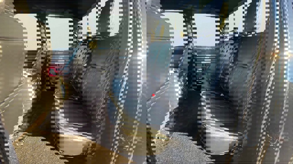 Used 2020 Ford F150 Lariat image 16