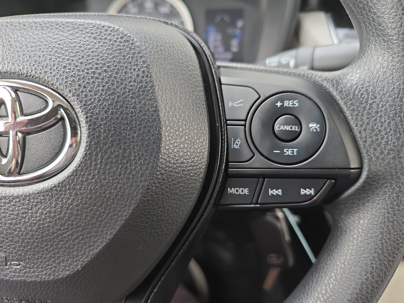 Used 2021 Toyota Corolla LE FWD image 20