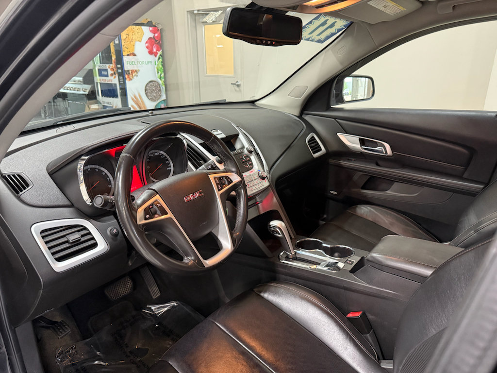 Used 2011 GMC Terrain SLT w/ Cargo Package FWD image 9