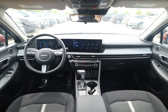 Certified 2025 Hyundai Sonata SE FWD image 11