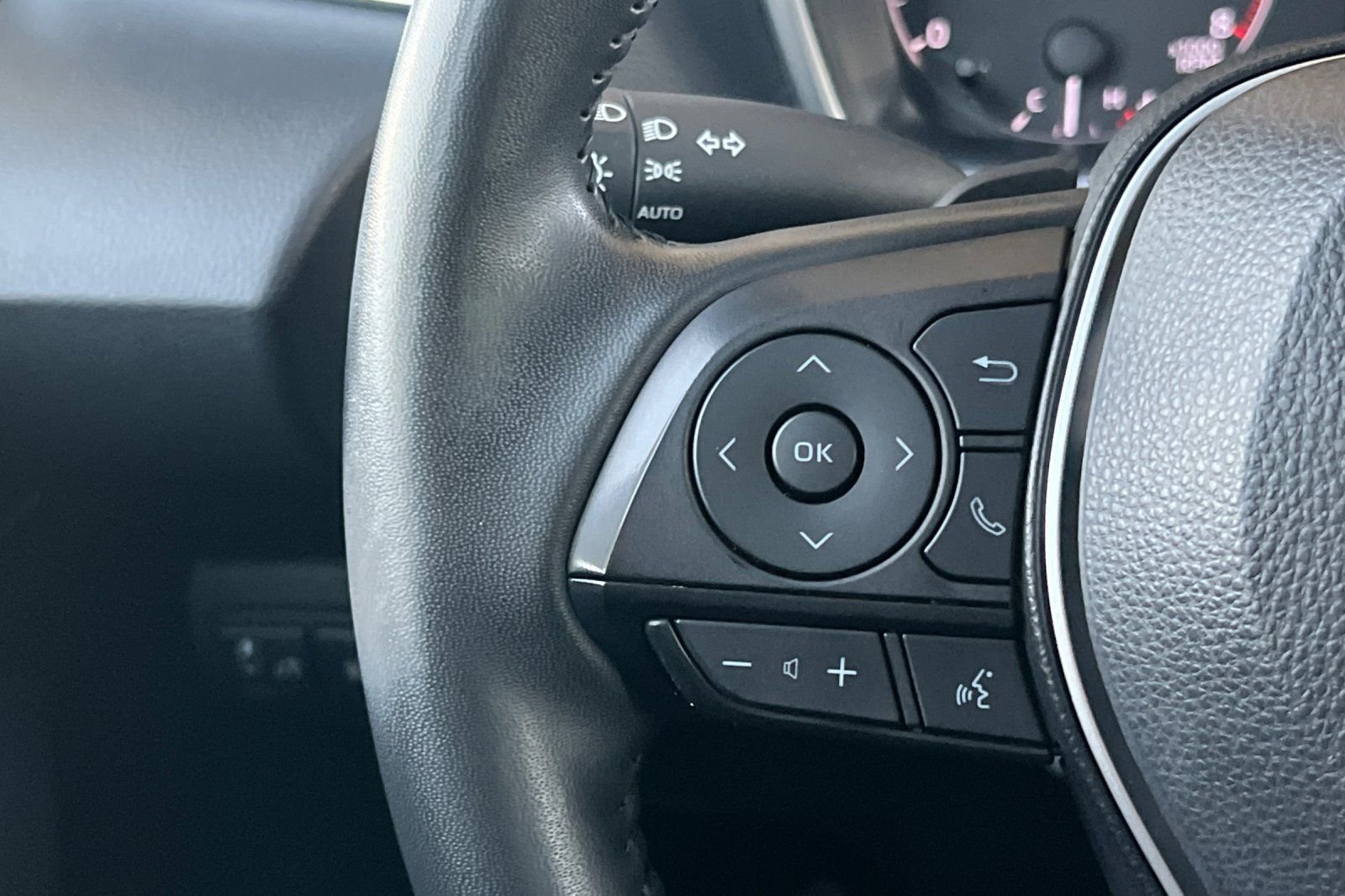 Certified 2023 Toyota Corolla SE image 29