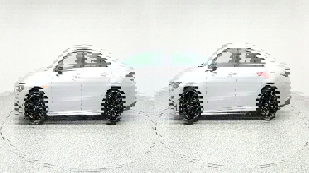 Used 2021 Mercedes-Benz CLA 250 image 8