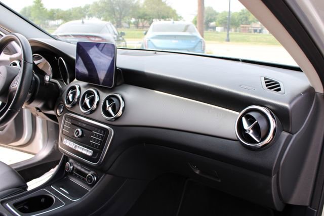 Used 2019 Mercedes-Benz GLA 250 image 42