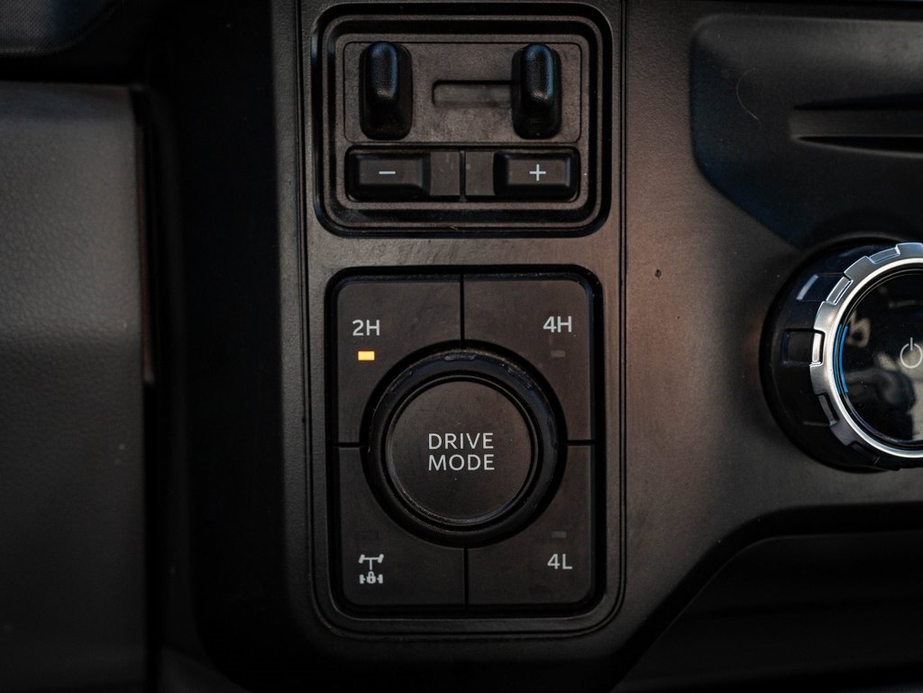 Used 2024 Ford F250 Limited w/ FX4 Off-Road Package image 39