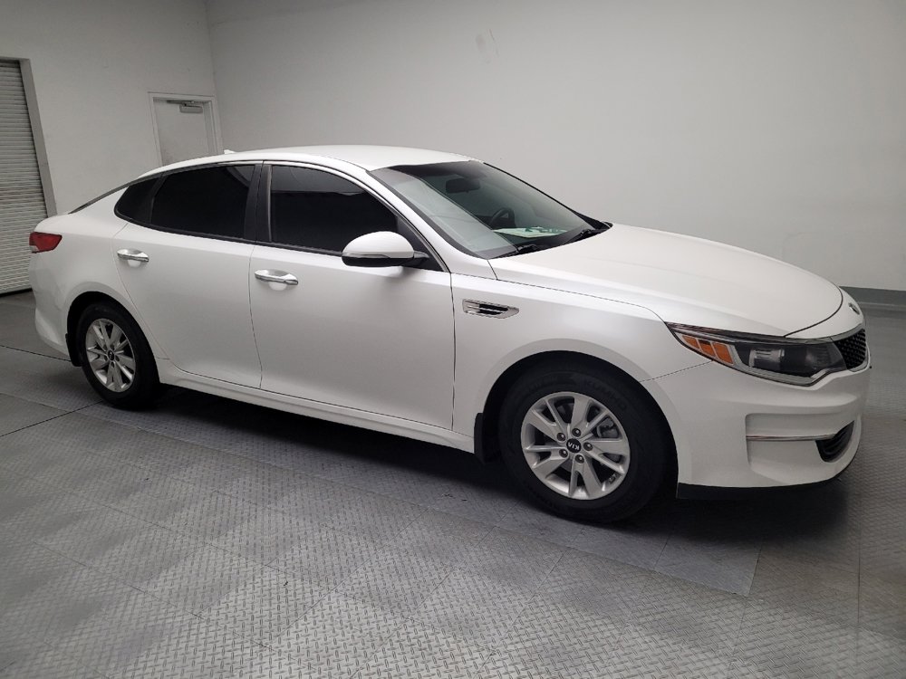 Used 2016 Kia Optima LX image 11