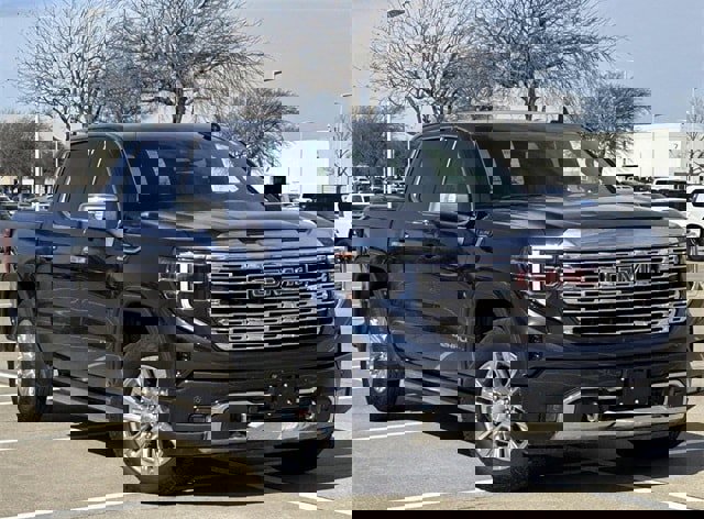 Used 2023 GMC Sierra 1500 Denali image 2