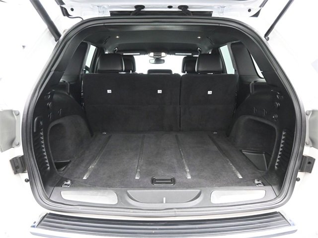 Used 2017 Jeep Grand Cherokee Limited image 36