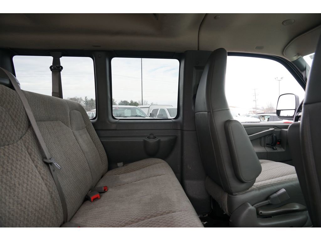 Used 2016 Chevrolet Express 3500 LT w/ LT Preferred Equipment Group image 23