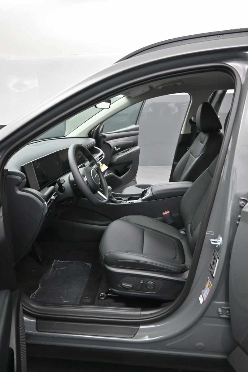 New 2026 Hyundai Tucson SEL Plus FWD image 16