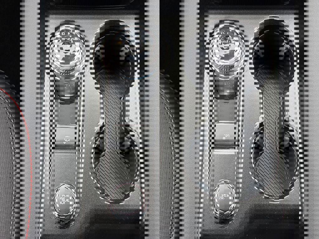 New 2026 Ford Explorer ST-Line w/ ST-Line Street Pack image 24