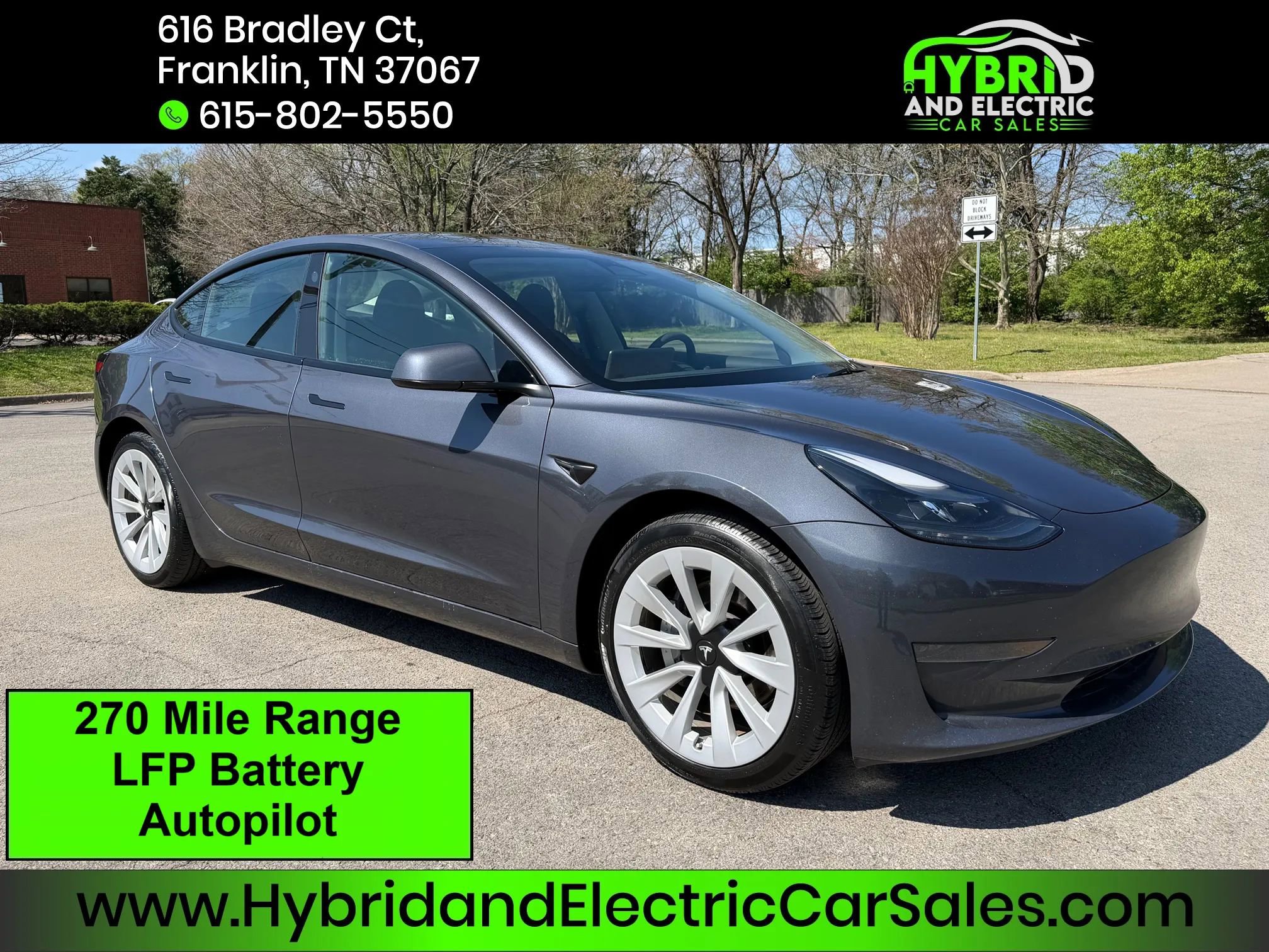 Used 2023 Tesla Model 3 Standard Range image 1