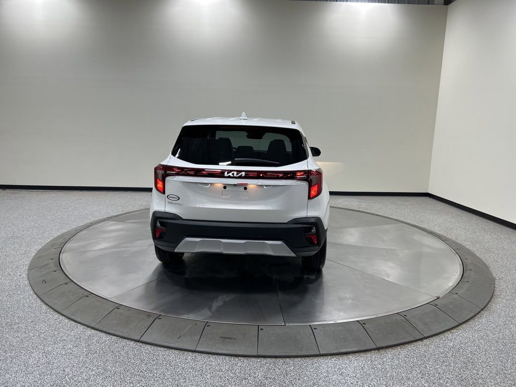 New 2026 Kia Seltos LX image 7