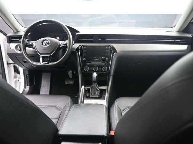 Used 2022 Volkswagen Passat 2.0T SE image 27