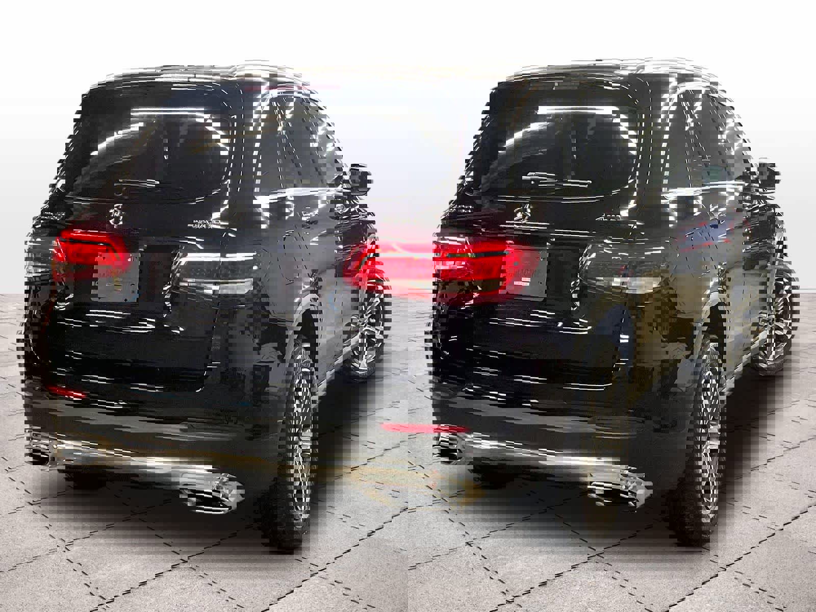 Used 2019 Mercedes-Benz GLC 300 4MATIC image 13