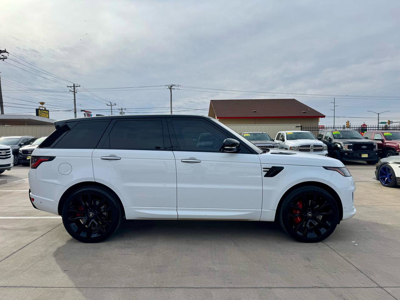 Used 2021 Land Rover Range Rover Sport HST image 5