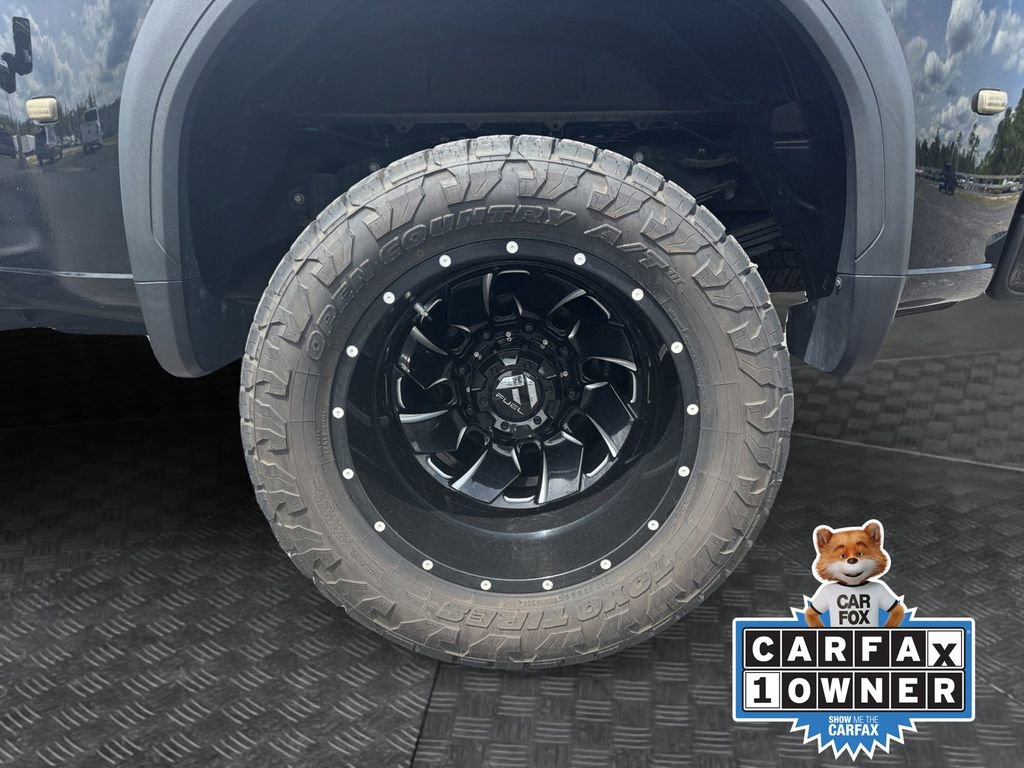 Used 2022 GMC Sierra 3500 Denali AWD/4WD image 17