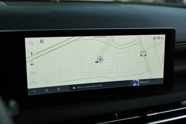 Certified 2025 Hyundai Santa Cruz Limited AWD/4WD image 37