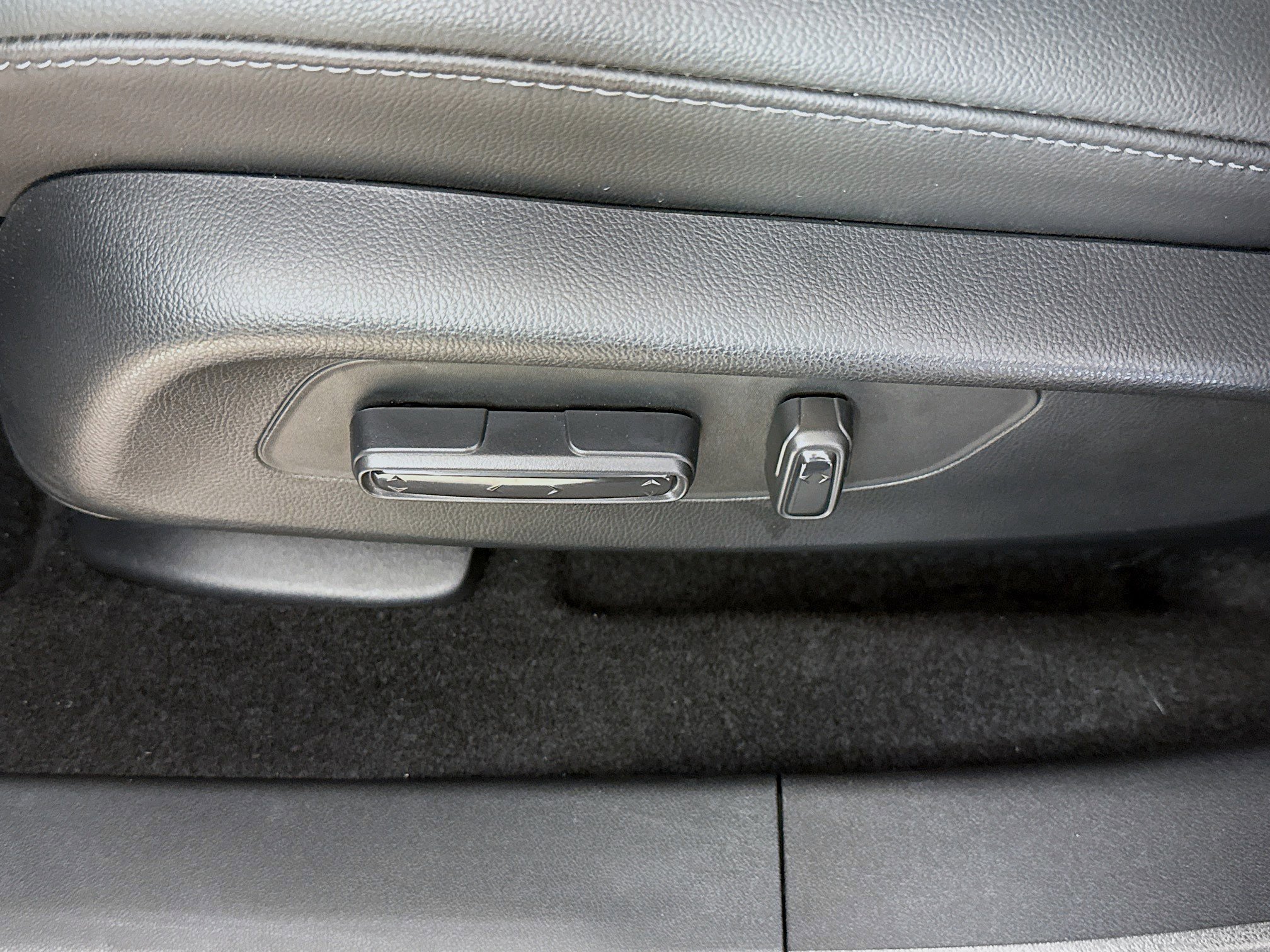 Certified 2026 Honda HR-V EX-L image 22