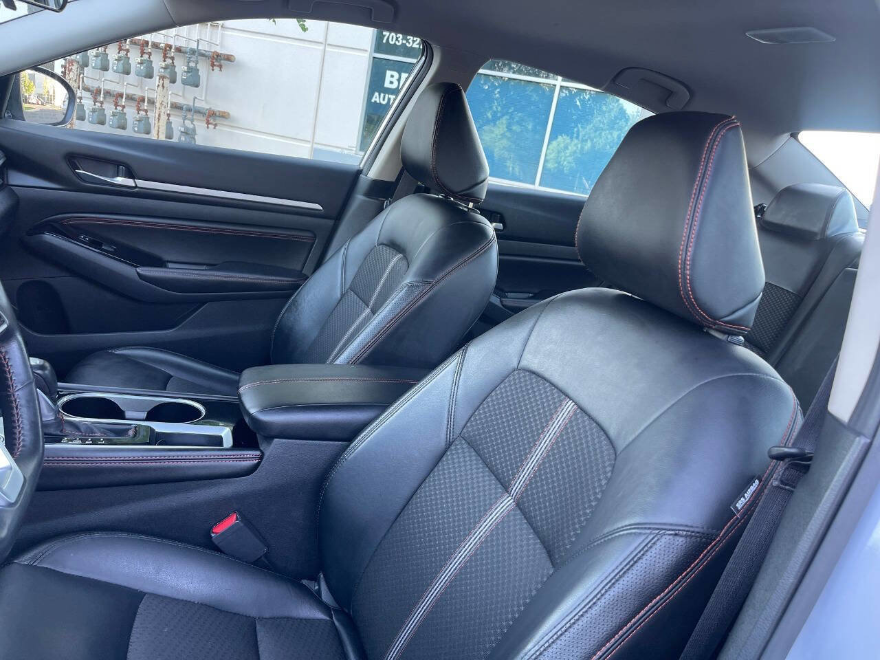 Used 2023 Nissan Altima 2.5 SR image 14