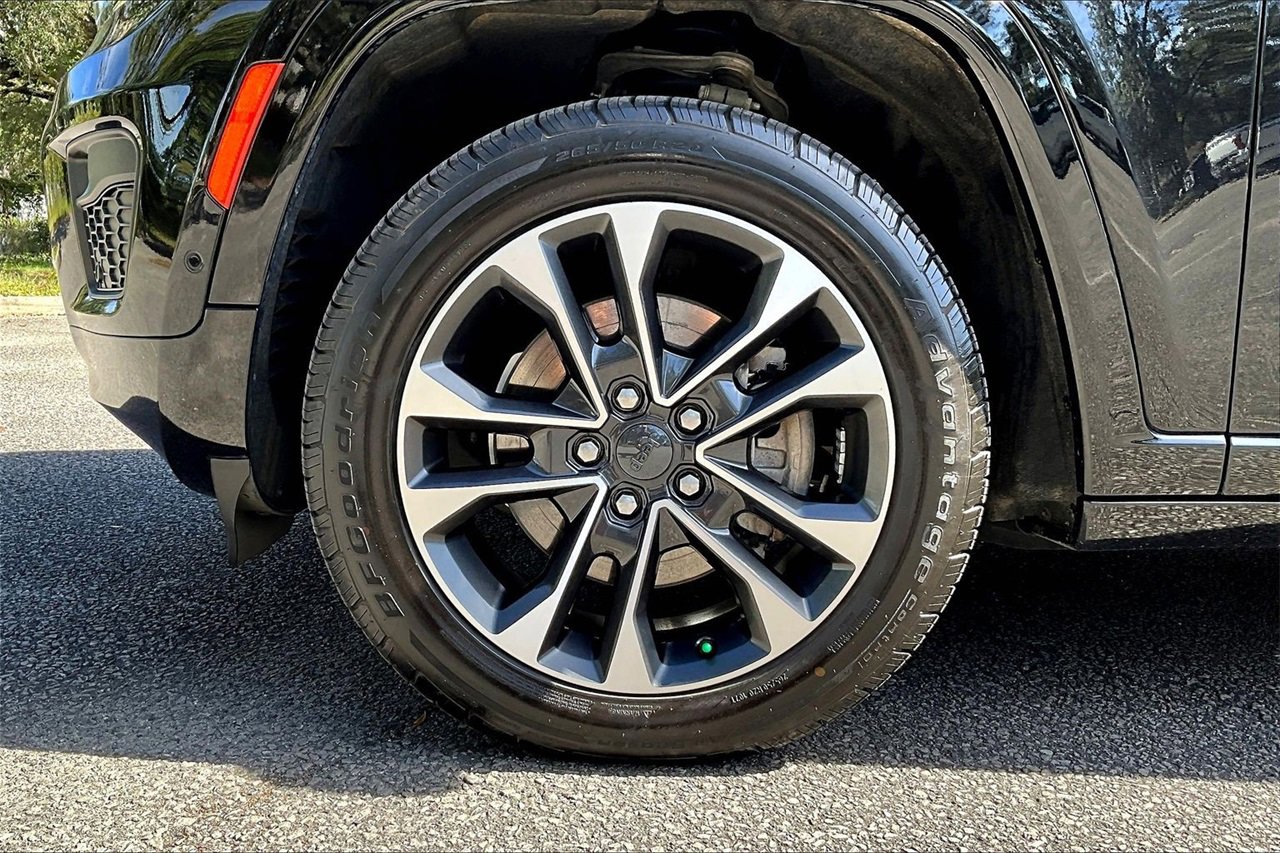 Used 2021 Jeep Grand Cherokee L Overland w/ Luxury Tech Group IV image 31