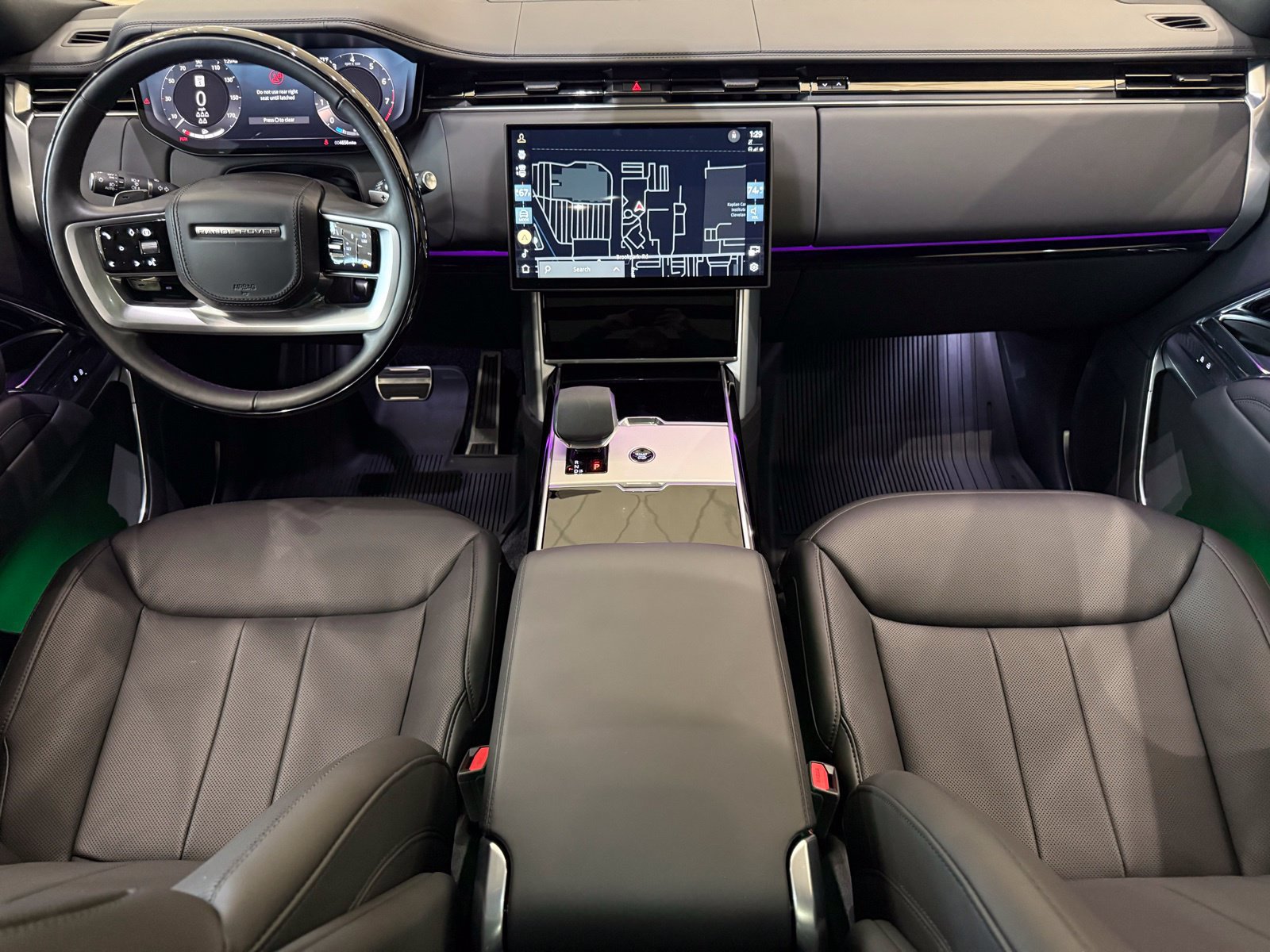 New 2025 Land Rover Range Rover Long Wheelbase SE AWD/4WD image 21