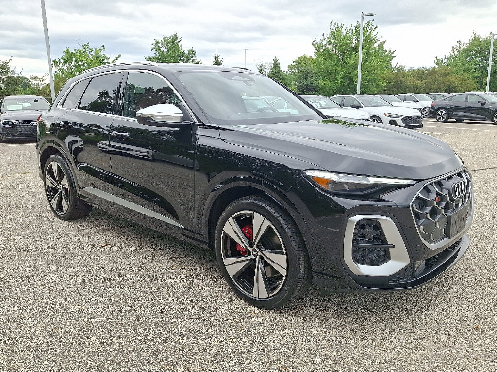 New 2026 Audi SQ5 Premium Plus AWD/4WD image 2