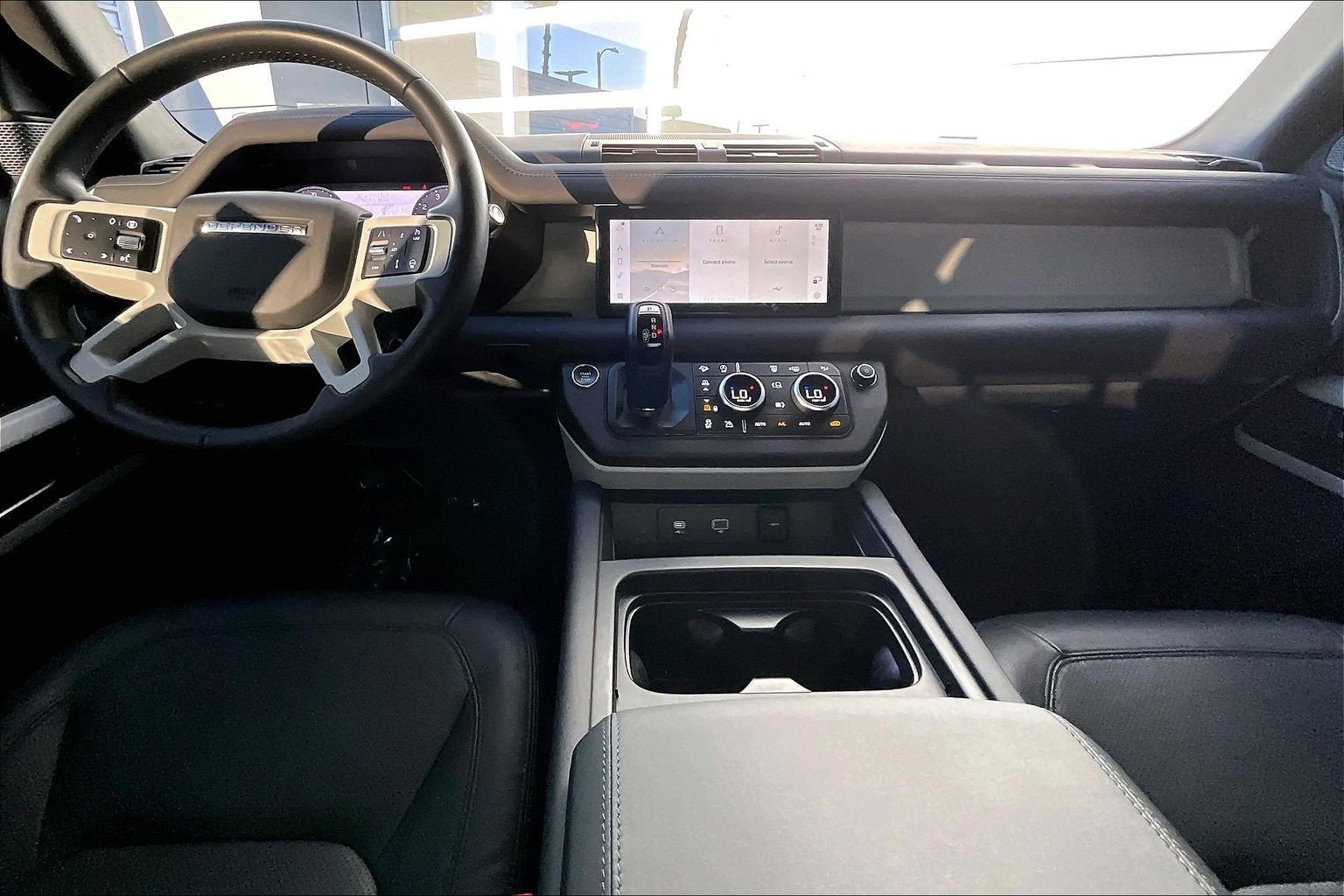 Used 2024 Land Rover Defender 110 S image 15