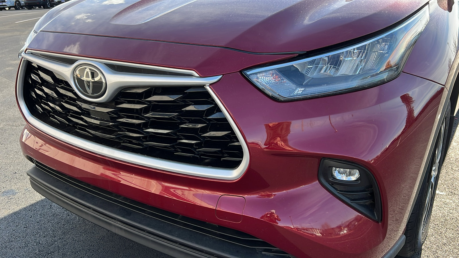 Used 2020 Toyota Highlander XLE image 9