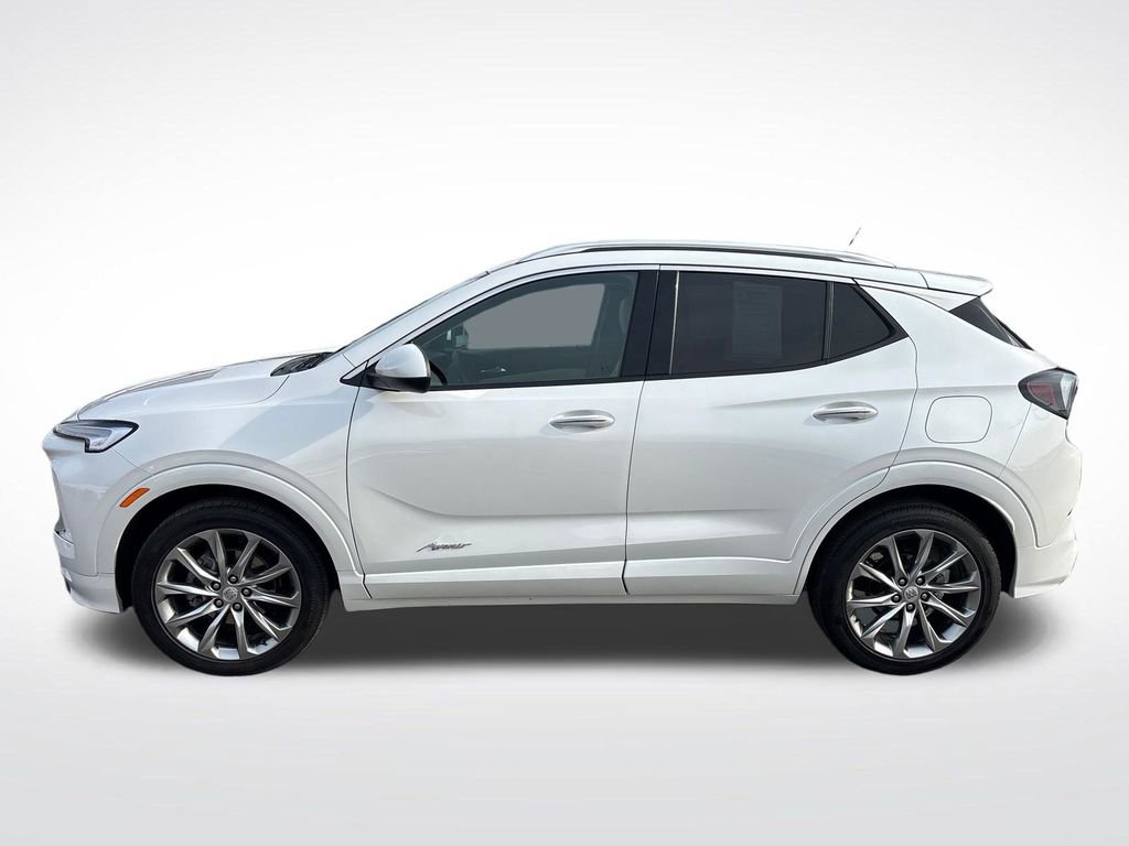 Used 2024 Buick Encore GX Avenir w/ Avenir Convenience Package AWD/4WD image 2