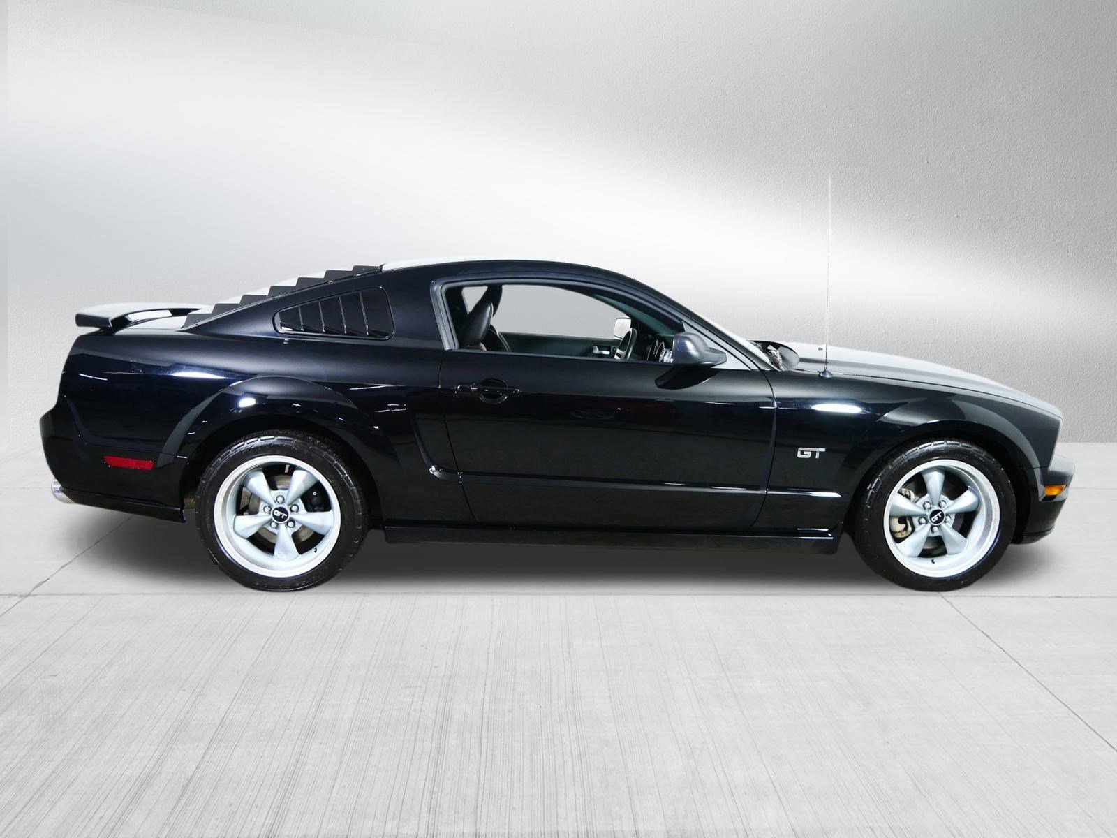 Used 2005 Ford Mustang GT image 8