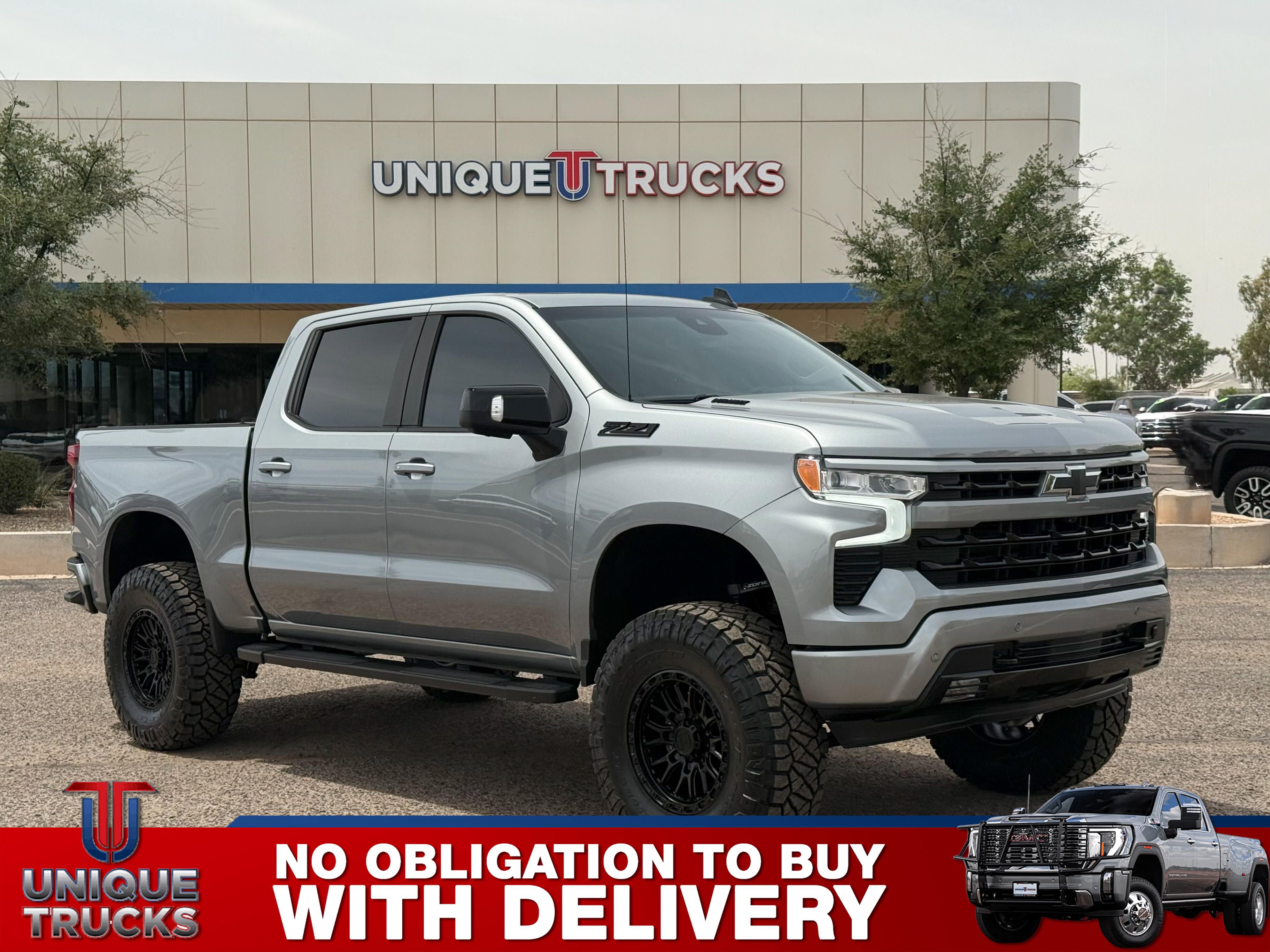 Used 2024 Chevrolet Silverado 1500 RST AWD/4WD image 3