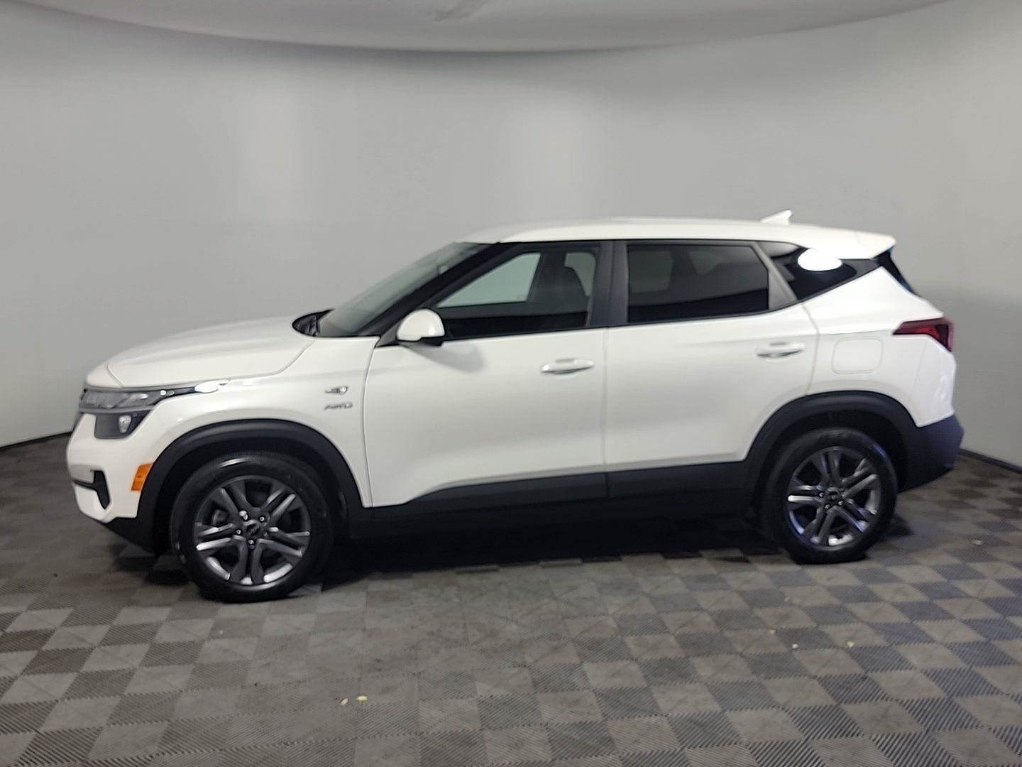 Certified 2023 Kia Seltos LX AWD/4WD image 10