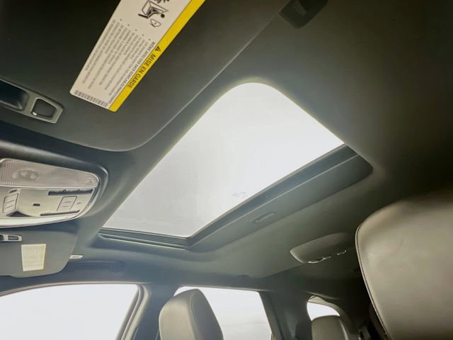 Used 2024 Dodge Durango GT image 24