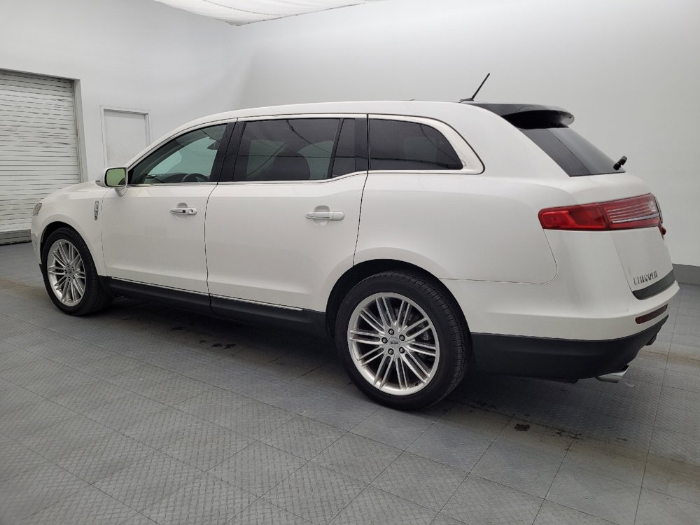Used 2018 Lincoln MKT AWD w/ Technology Package image 3
