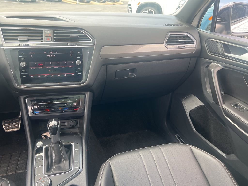 Used 2022 Volkswagen Tiguan SE R-Line AWD/4WD image 26