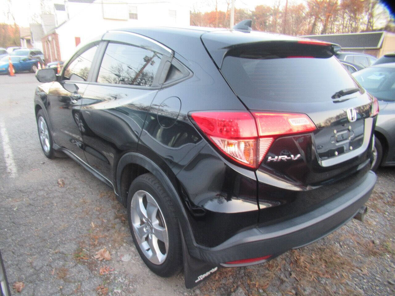 Used 2016 Honda HR-V LX image 5