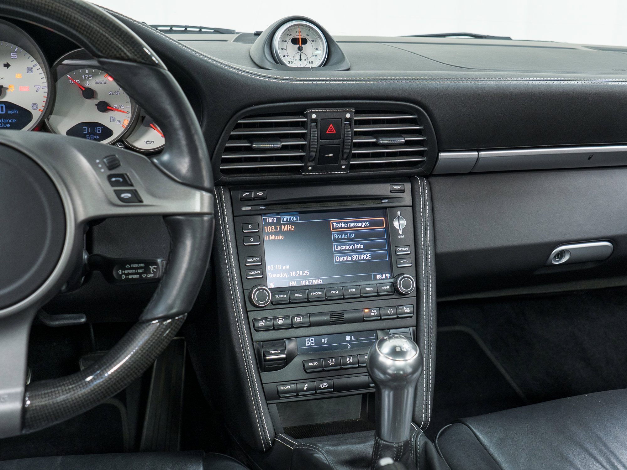 Used 2010 Porsche 911 Carrera 4S image 23