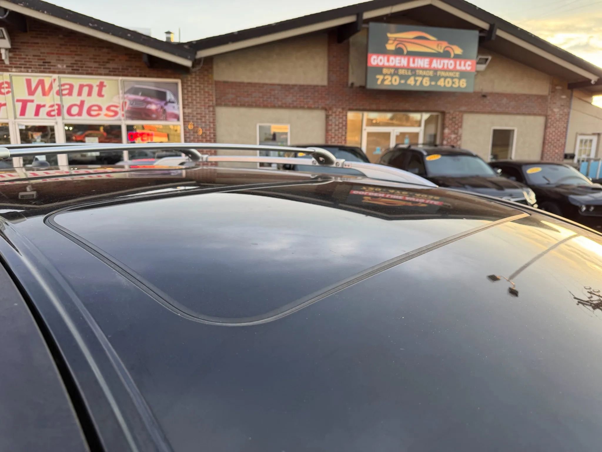 Used 2018 Nissan Pathfinder Platinum w/ Cargo Package image 10