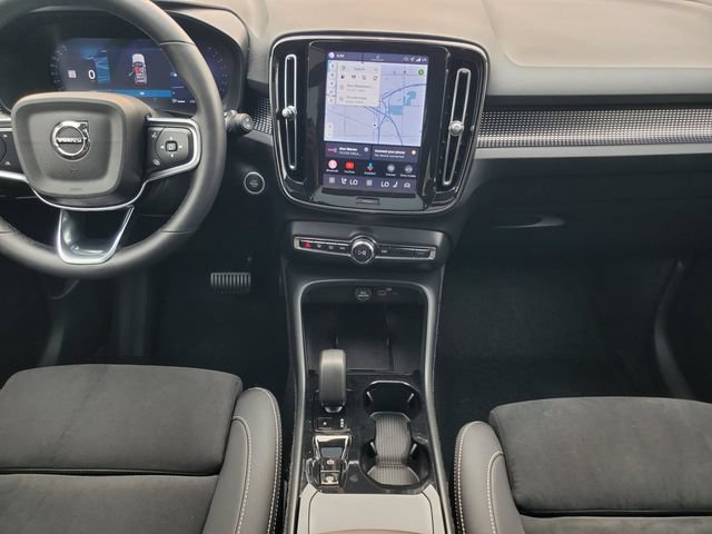 Certified 2026 Volvo XC40 B5 Ultra w/ Climate Package AWD/4WD image 30
