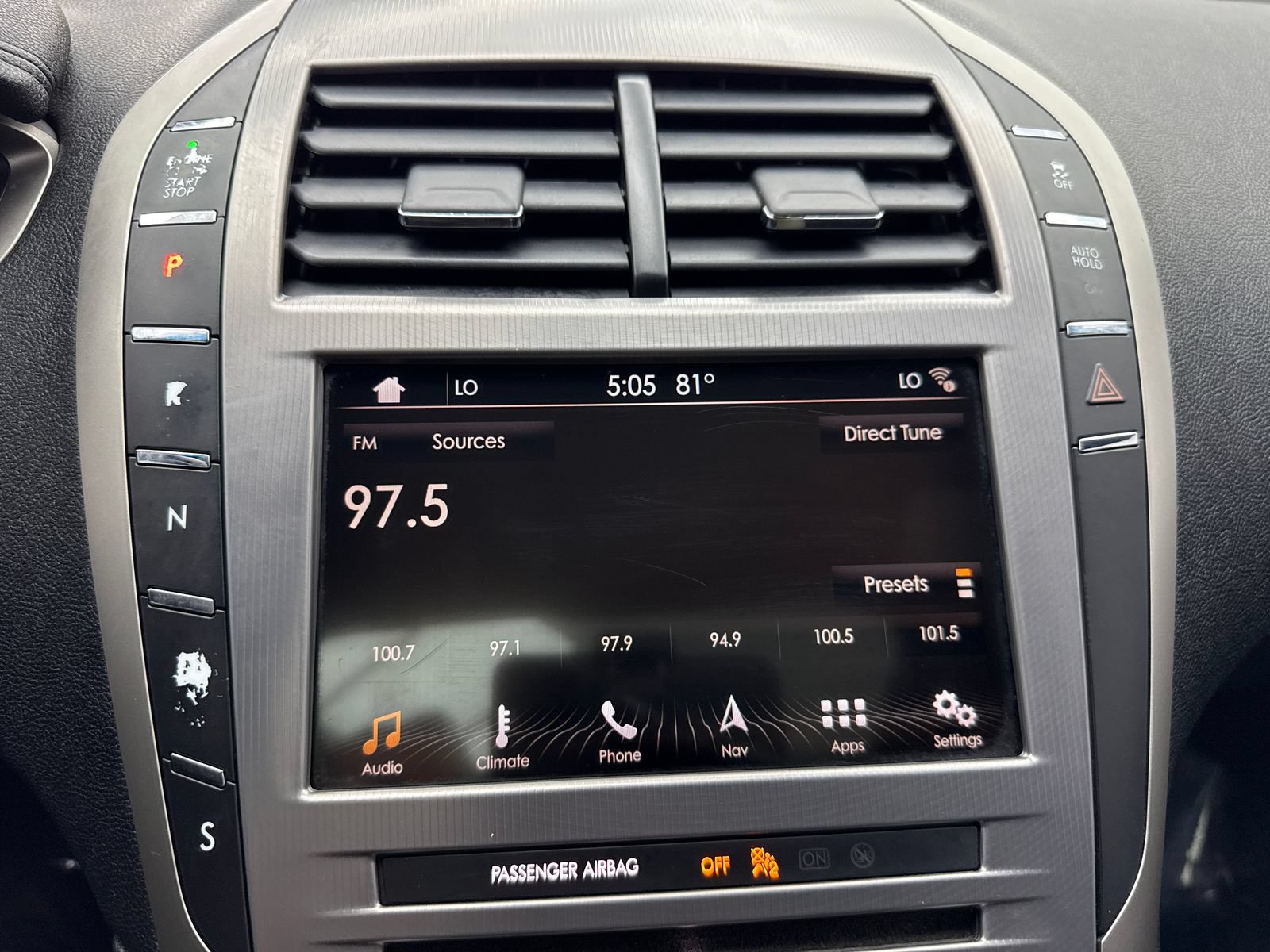 Used 2017 Lincoln MKZ Select w/ Select Plus Package AWD/4WD image 27
