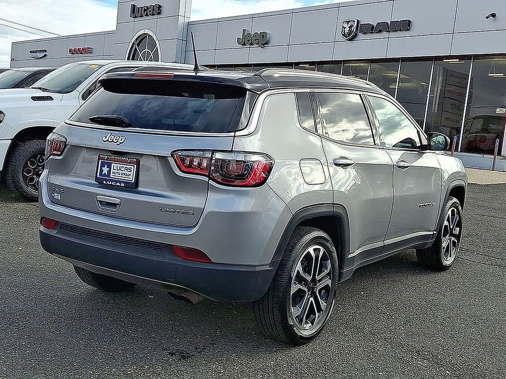 Certified 2022 Jeep Compass Limited w/ Sun and Sound Group AWD/4WD image 13