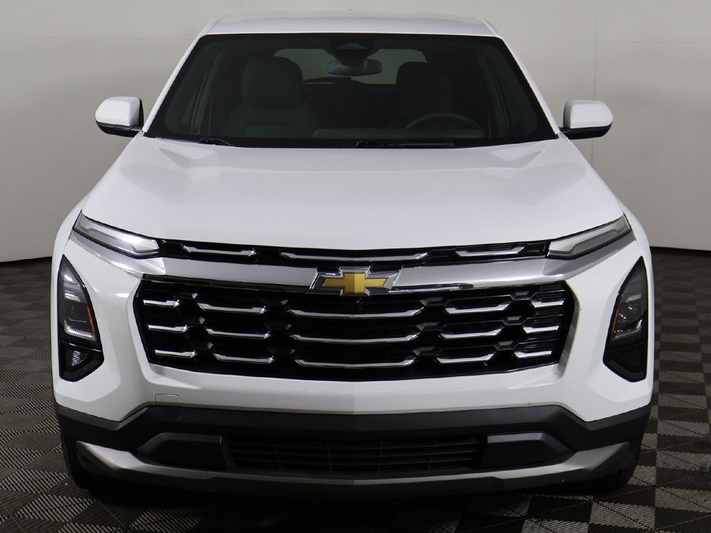 Used 2025 Chevrolet Equinox LT AWD/4WD image 11