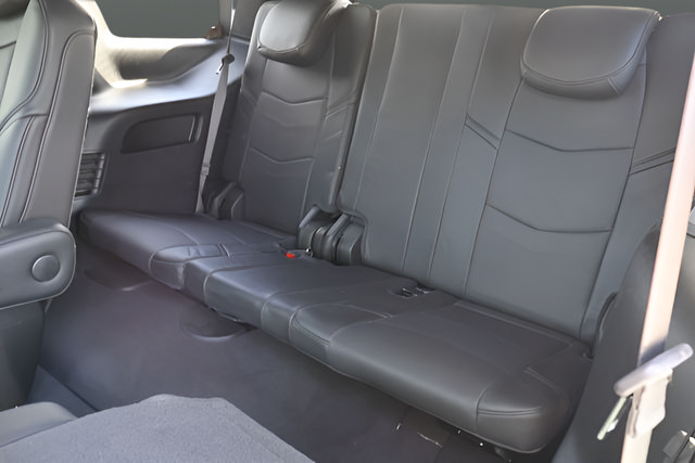 Used 2020 Cadillac Escalade Platinum AWD/4WD image 16