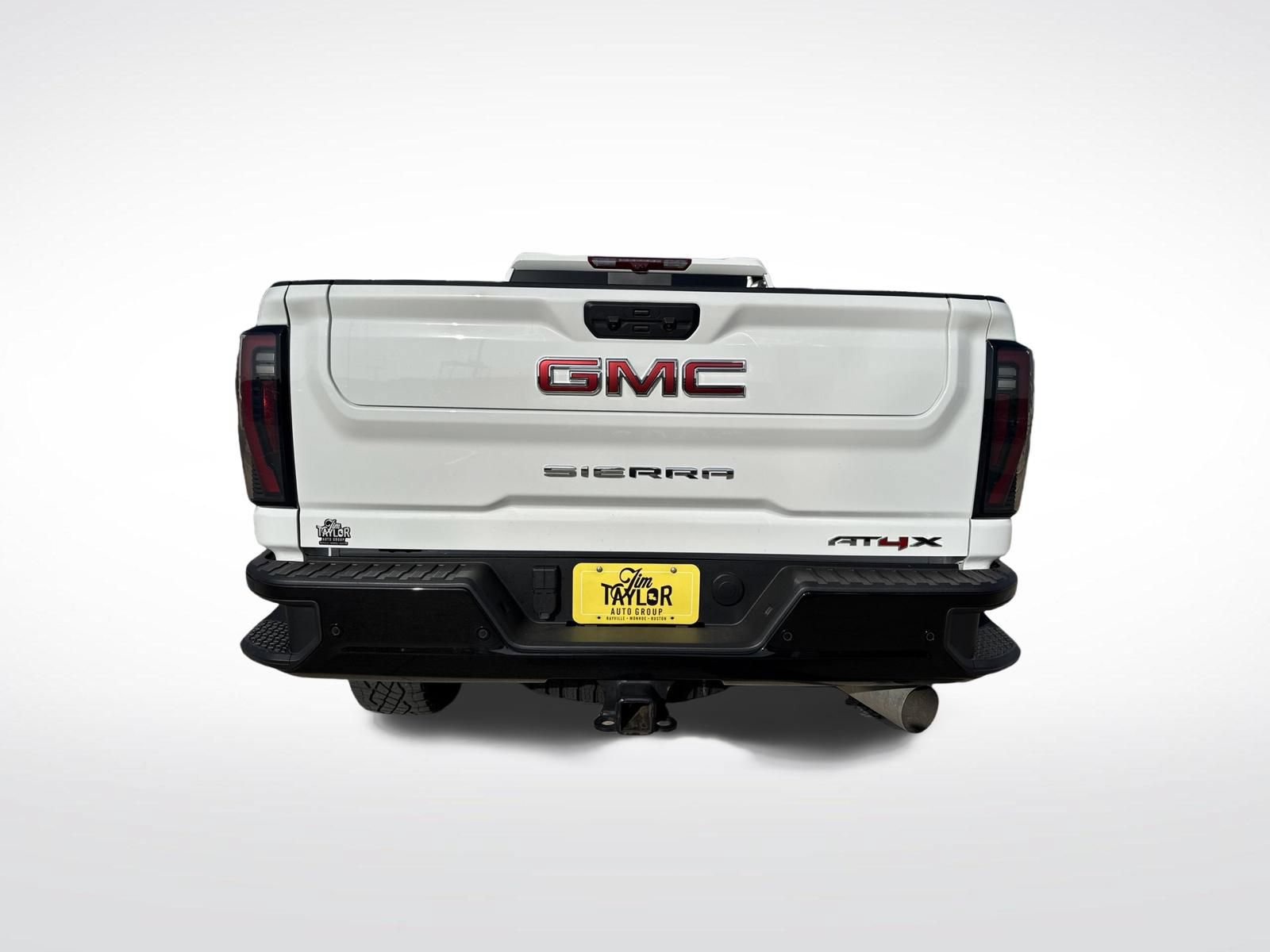 Used 2025 GMC Sierra 2500 AT4X AWD/4WD image 9