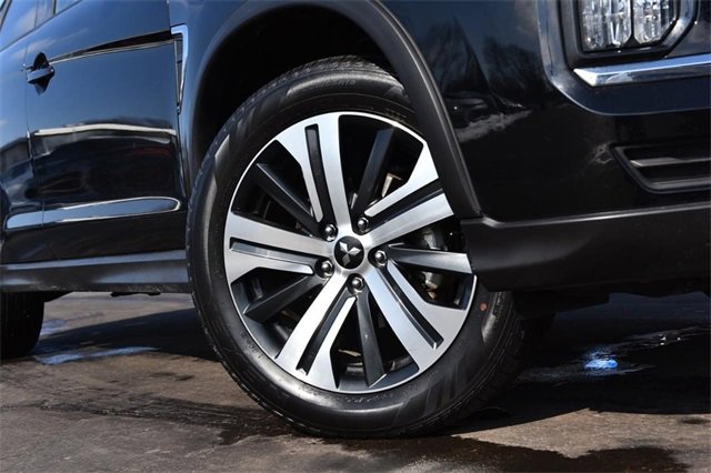 Used 2025 Mitsubishi Outlander Sport ES image 3