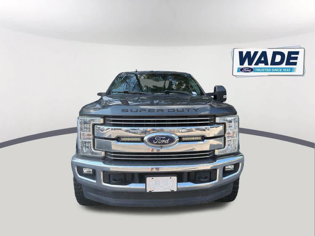 Used 2019 Ford F250 Lariat w/ Lariat Value Package AWD/4WD image 2